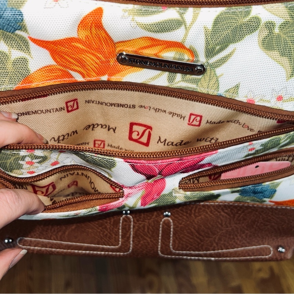 Stone Mountain Floral Canvas & Tan Faux Leather Shoulder / Crossbody Bag - Picture 6 of 12